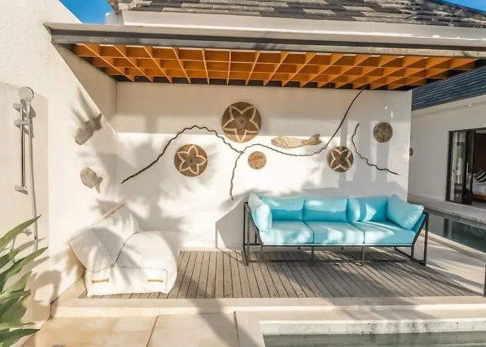 Villa Hakem Elegant And Modern 4 Bedrooms Pool View